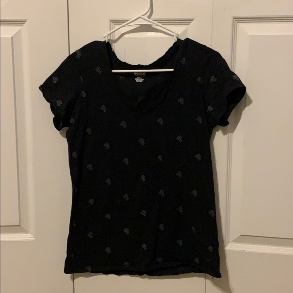 PINK brand V-neck